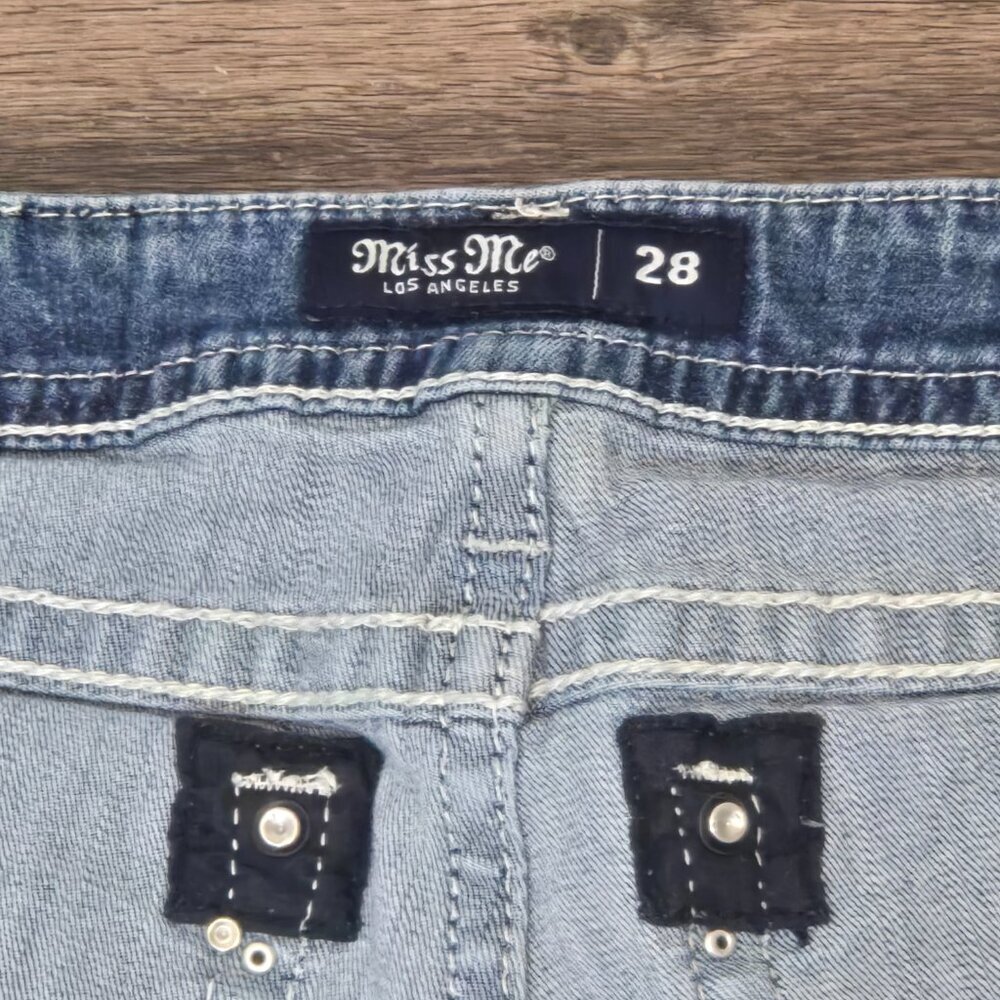Miss Me Capri Jeans Sz 28 Fleua de Lis M3532 - Picture 3 of 12